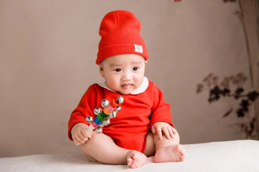 伊犁宝宝睡觉头发出汗